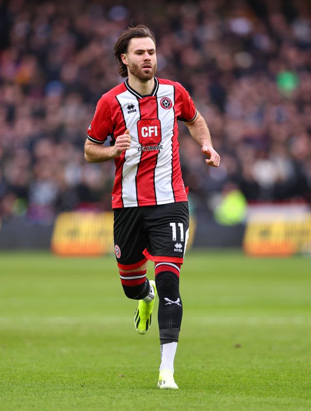 梳特尔联客场逼平,保持不败气势(谁伤一人全场发慌谁人一怒比赛结束) 梳特尔联客场逼平,保持不败气势(谁伤一人全场发慌谁人一怒比赛结束)