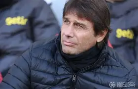 关于曼联主帅下课传闻升温，球队成绩不佳难自圆其说的信息