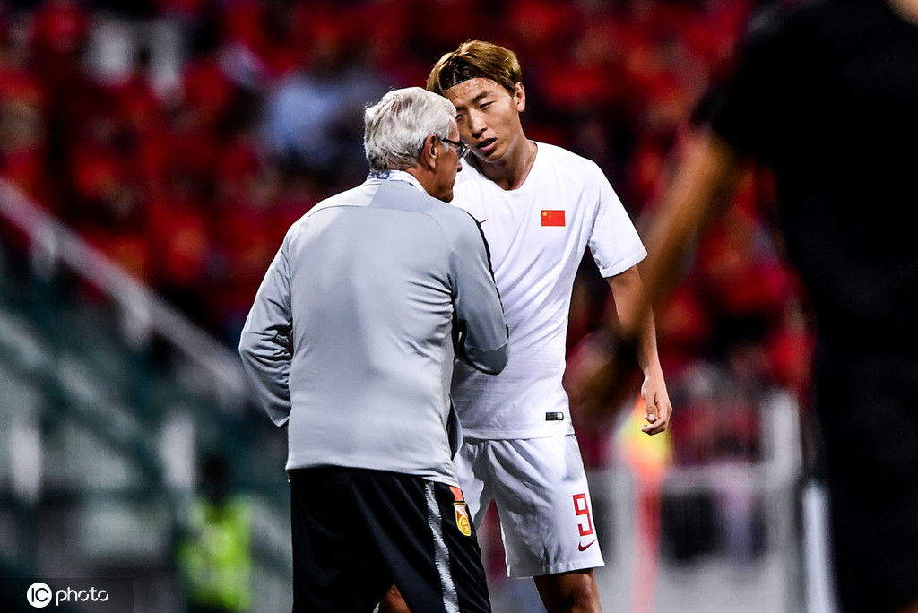 亚洲职业足球竞技升级：球员技战术精益求精