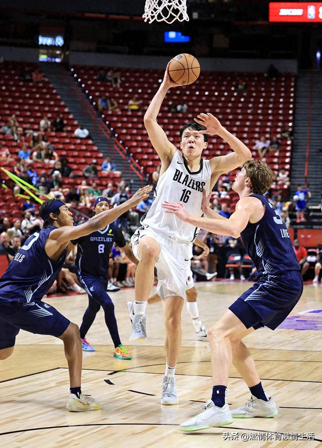 青年篮球赛事升温，新星崭露头角的简单介绍