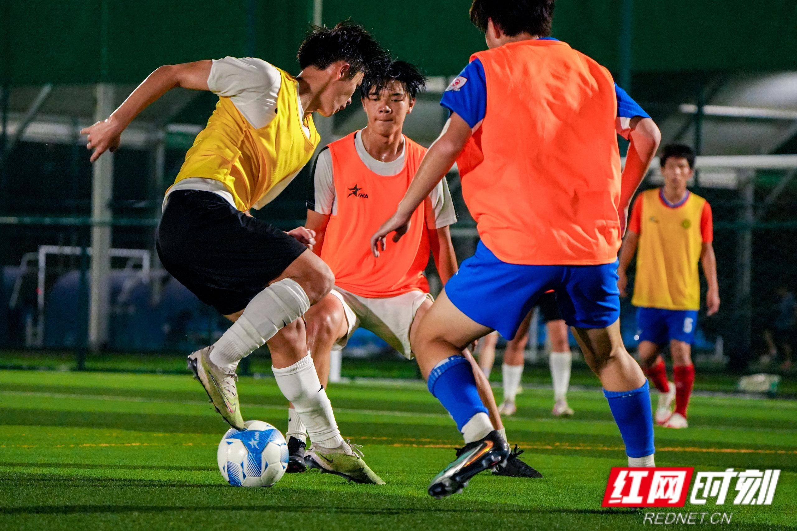 关于湖南湘润踢球状态良好,备战接下来比赛的信息 关于湖南湘润踢球状态良好,备战接下来比赛的信息